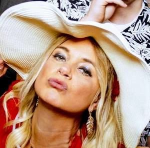 Meet your Posher, Gail